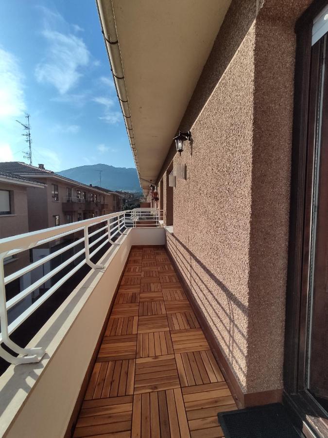 Acogedor Apartamento Junto A La Plaza Villasana de Mena Экстерьер фото